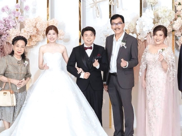 รักมั่นคง : คุณหญิงตรึงใจ อิฐรัตน์ ประธานมูลนิธิสิริวัฒนา เชสเชียร์ ในพระบรมราชินูปถัมภ์ เป็นประธาน
ในพิธีฉลองมงคลสมรส ระหว่าง พิชญา ตันติอำไพวงศ์ บุตรี ทินกร - บุหงา ตันติอำไพวงศ์ กับ ธนินท์รัฐ
วิทยาไกรสิน บุตร ปฐมเกียรติ - ณัฐพัชร์ วิทยาไกรสิน ที่ โรงแรมเดอะ แกรนด์ โฟร์วิงส์ คอนเวนชั่น