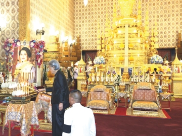 สมเด็จพระกนิษฐาธิราชเจ้า กรมสมเด็จพระเทพรัตนราชสุดาฯ สยามบรมราชกุมารี เสด็จพระราชดำเนินไป
ในการบำเพ็ญพระราชกุศลถวายพระบรมศพ สมเด็จพระนางเจ้าสิริกิติ์ พระบรมราชินีนาถ พระบรมราชชนนี
พันปีหลวง พร้อมถวายภัตตาหารเช้าแด่พระพิธีธรรมที่สวดพระอภิธรรมพระบรมศพ ณ พระที่นั่งดุสิตมหาปราสาท ในพระบรมมหาราชวัง เมื่อวันพฤหัสบดีที่ 6 พฤศจิกายน 2568 เวลา 07.15 น.