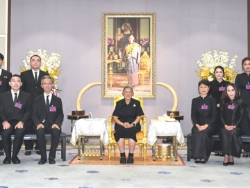 สมเด็จพระกนิษฐาธิราชเจ้า กรมสมเด็จพระเทพรัตนราชสุดาฯ สยามบรมราชกุมารี เสด็จออก ณ วังสระปทุม พระราชทานพระราชวโรกาสให้ นายกอบชัย จิราธิวัฒน์
ศิษยาภิบาลอาวุโสคริสตจักรกิจการของพระคริสต์ นำคณะศิษยาภิบาลคริสตจักร และผู้แทนสมาชิกคริสตจักรกิจการของพระคริสต์ เฝ้าทูลละอองพระบาท ถวายพระพรชัยมงคล เนื่องในวันสมโภชพระคริสตสมภพ หรือ วันคริสต์มาส 2025 ซึ่งคือการเฉลิมฉลองวันที่พระเยซูคริสต์เจ้าประสูติเพื่อนำแสงสว่างและสันติสุข
มาสู่โลกโอกาสนี้ได้ขอพระราชทานพระราโชวาทเพื่อเป็นแนวทางในการประพฤติปฏิบัติที่ดีต่อสังคมไทยสืบไป เมื่อวันเสาร์ที่ 14 กุมภาพันธ์ 2569 เวลา 14.27 น.