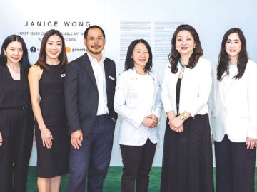 จัดเป็นครั้งแรกในโลก : กวิน ตั้งอุทัยศักดิ์ President The 1 ภายใต้กลุ่มเซ็นทรัล ร่วมกับมาสเตอร์การ์ด จัดกิจกรรม
ฉลองก้าวสู่ปีที่ 5 The 1 Exclusive 5th Anniversary ผนึกมาสเตอร์การ์ด รังสรรค์ประสบการณ์ไลฟ์สไตล์
ระดับโลกสำหรับสมาชิก The 1 Exclusive เท่านั้น ผ่านนิทรรศการศิลปะจากช็อกโกแลตโดย Janice Wong
เชฟขนมหวานชื่อดัง ผู้ได้รับรางวัล Asia’s Best Pastry Chef สองสมัย ที่ ห้างเซ็นทรัล ชิดลม