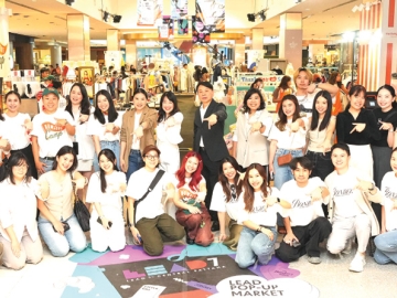 เตรียมเปิดรุ่นที่ 8 : ดร.ณัฐกิตติ์ ตั้งพูลสินธนา กก.ผจก.ใหญ่ สายงานการตลาด บมจ.เซ็นทรัลพัฒนา
ชวนผู้ประกอบการรุ่นใหม่ร่วมหลักสูตร “LEAD by Central Pattana” สู่โอกาสปั้นธุรกิจเติบโตยั่งยืนใน Retail
Ecosystem แห่งความสำเร็จที่ไร้ขีดจำกัด หลักสูตรรีเทลอันดับหนึ่งของไทยที่เป็น Platform of Opportunity
เปิดโอกาสให้ทุกธุรกิจก้าวสู่ความสำเร็จในระยะยาวอย่างยั่งยืน ผ่านการ “เรียนจริง ทำจริง โตจริง”

