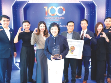 องค์กรต้นแบบ : จรัสพักตร์ การปลื้มจิตต์ ผช.กก.ผจก.อาวุโสฯ บมจ.ไทยน้ำทิพย์ คอร์ปอเรชั่น ผู้ผลิตและจำหน่ายเครื่องดื่ม “โคคา-โคล่า” ใน 63 จังหวัดของประเทศไทย รับรางวัล “Outperforming Enterprises Thailand Award 2025” ด้วยผลงานด้านการบริหารทรัพยากรบุคคลเพื่อผลการดำเนินงานที่สำเร็จร่วมกัน