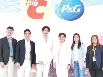 บิวตี้แฟร์ : บมจ.บิ๊กซี ซูเปอร์เซ็นเตอร์ จัดงาน “Hello SUMMER สวยฉ่ำ รับร้อน
ต้องที่บิ๊กซี” ทุกสาขาทั่วประเทศ รวบรวมสินค้าสุขภาพและความงามจากแบรนด์
ชั้นนำ โดยมีศิลปิน อาทิ วิลเลี่ยม จักรภัทร เติ้ล มติมันท์ เฟิร์สวัน วรรณกร
แม้ก กรธัสส์ และ ณฐ ณฐสิชณ์ มาร่วมสร้างสีสัน ณ บิ๊กซี เพลส สาขารัชดาภิเษก