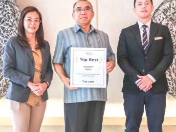 มาตรฐานคุณภาพ : วุฒิศักดิ์ พิชญกานต์ ผจก.ทั่วไป โรงแรมเซ็นทารา แกรนด์ฯ ลาดพร้าว รับรางวัล Trip.Best 2026 Gourmet Hotel จาก Trip.com ด้วยคะแนนจากยอดการจอง ความนิยมอย่างต่อเนื่อง และคุณภาพการให้บริการที่สม่ำเสมอ