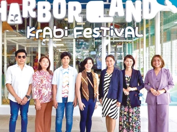 อาณาจักรความสนุก : กิตติพรรณ สุคนธวิท รอง กก.ผจก.ฮาร์เบอร์แลนด์ กรุ๊ป และ พิชญ์สินี ปรีดาเดชาพัฒน์ ผช.ผอ.ทั่วไป ศูนย์การค้าเซ็นทรัล กระบี่ ร่วมกันเปิด “HARBORLAND” เซ็นทรัล กระบี่ สนามเด็กเล่นในร่มบนพื้นที่กว่า 1,700 ตารางเมตร มาตรฐานความปลอดภัยระดับโลก ที่ ศูนย์การค้าเซ็นทรัล กระบี่
