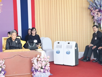 สมเด็จพระกนิษฐาธิราชเจ้า กรมสมเด็จพระเทพรัตนราชสุดาฯ สยามบรมราชกุมารี เสด็จพระราชดำเนินไปทรงวางศิลาฤกษ์อาคารโรงพยาบาลรามาธิบดี และ
ย่านนวัตกรรมโยธี ภายใต้แนวคิด “เข้าใจเขา เข้าใจเรา เข้าใจทุก(ข์)คน” โดยอาคารสูง 25 ชั้น มีชั้นใต้ดิน 2 ชั้น คาดว่าจะแล้วเสร็จในปี 2575 เป็นศูนย์การแพทย์
ขนาดใหญ่บนพื้นที่กว่า 16 ไร่ รองรับจำนวนผู้ป่วยและบุคลากรทางการแพทย์ที่เพิ่มขึ้น บูรณาการระบบ “โรงพยาบาลอัจฉริยะ” เพื่อช่วยส่งเสริมความสามารถในการบริการและให้คำปรึกษาด้านการแพทย์ได้อย่างตรงจุด ณ โรงพยาบาลรามาธิบดี เขตราชเทวี กรุงเทพมหานคร เมื่อวันศุกร์ที่ 15 พฤษภาคม 2569