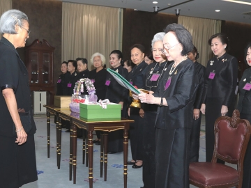 สมเด็จพระกนิษฐาธิราชเจ้า กรมสมเด็จพระเทพรัตนราชสุดาฯ สยามบรมราชกุมารี เสด็จออก ณ วังสระปทุม พระราชทานพระราชวโรกาสให้ คุณหญิงแสงเดือน ณ นคร ประธานมูลนิธิสงเคราะห์ครอบครัวทหารผ่านศึก ในพระราชูปถัมภ์ฯ
นำคณะกรรมการมูลนิธิฯ เฝ้าทูลละอองพระบาท ถวายพระพรชัยมงคล และทูลเกล้าทูลกระหม่อมถวายเงินโดยเสด็จ
พระราชกุศลตามพระราชอัธยาศัย เนื่องในโอกาสวันคล้ายวันพระราชสมภพ เมื่อวันพุธที่ 3 มิถุนายน 2569 เวลา 14.00 น.