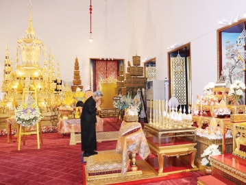 สมเด็จพระกนิษฐา
ธิราชเจ้า กรมสมเด็จ
พระเทพรัตนราชสุดาฯ สยามบรมราชกุมารี เสด็จพระราชดำเนินไปในการบำเพ็ญพระราชกุศลพระราชทานพระศพ สมเด็จพระเจ้าลูกเธอ
เจ้าฟ้าพัชรกิติยาภา
นเรนทิราเทพยวดี
กรมหลวงราชสาริณี
สิริพัชร มหาวัชรราชธิดา โดยมี พระวรวงศ์เธอ
พระองค์เจ้าเฉลิมศึก
ยุคล, ม.จ.ศรีสว่างวงศ์
ยุคล และ ท่านผู้หญิง
สิริกิติยา เจนเซน โดยเสด็จด้วย ณ
พระที่นั่งพิมานรัตยา
ในพระบรมมหาราชวัง เมื่อวันอาทิตย์ที่ 14 มิถุนายน 2569 เวลา 07.32 น.