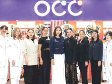 แบรนด์ดัง : ธีรดา อำพันวงษ์ ประธานเจ้าหน้าที่บริหาร บมจ.โอซีซี เปิดบูธแสดงสินค้า
ในเครือ โอซีซี กรุ๊ป ที่รวม Beauty, Fashion, Grooming และ Lifestyle
Experience ไว้ในที่เดียว พร้อมนำเสนอนวัตกรรมความงามและแฟชั่นสุดล้ำ ในงาน “สหกรุ๊ปแฟร์ & เฟส ครั้งที่ 30” ให้ช้อปสินค้าในราคาพิเศษ ที่ศูนย์ฯไบเทค บางนา