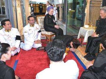 สมเด็จพระกนิษฐาธิราชเจ้า กรมสมเด็จพระเทพรัตนราชสุดาฯ สยามบรมราชกุมารี เสด็จพระราชดำเนินไปในการพระราชทานเพลิงศพ พลเอกณรงค์ จารุเศรนี ม.ว.ม., ป.ช.ภ., ป.ร.4 ซึ่งสำเร็จการศึกษาจากโรงเรียนนายร้อยพระจุลจอมเกล้า รุ่นที่ 12 อดีตผู้บังคับการกองลาดตระเวนกองพันทหารม้าที่ 4, ผู้บังคับกองพันทหารม้าที่ 4 รักษาพระองค์ และ รองผู้บังคับกรมทหารม้าที่ 5 ณ เมรุวัดโสมนัสราชวรวิหาร เขตป้อมปราบศัตรูพ่าย กรุงเทพมหานคร เมื่อวันอาทิตย์ที่ 5 กรกฎาคม 2569