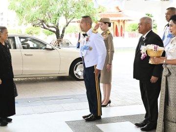 สมเด็จพระกนิษฐา
ธิราชเจ้า กรมสมเด็จ
พระเทพรัตนราชสุดาฯ สยามบรมราชกุมารี เสด็จพระราชดำเนินไปทอดพระเนตรการแสดงคอนเสิร์ตทัพฟ้าคู่ไทยเพื่อ
“ชัยพัฒนา” ครั้งที่ 17
ซึ่งกองทัพอากาศ
จัดขึ้นเป็นประจำทุกปี
ตั้งแต่ปี 2549 เพื่อนำรายได้ทั้งหมดโดยไม่หักค่าใช้จ่าย สนับสนุนโครงการของมูลนิธิชัยพัฒนา
ณ หอประชุมใหญ่ ศูนย์วัฒนธรรมแห่งประเทศไทย เมื่อวันพฤหัสบดีที่ 9 กรกฎาคม 2569
เวลา 17.46 น.