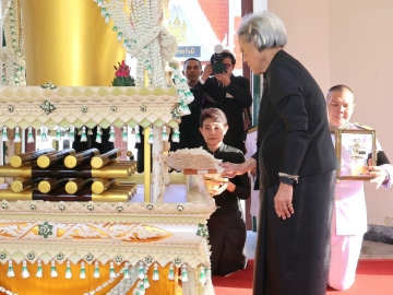 สมเด็จพระกนิษฐาธิราชเจ้า กรมสมเด็จพระเทพรัตนราชสุดาฯ สยามบรมราชกุมารี เสด็จพระราชดำเนินไปในการพระราชทานเพลิงศพ ท่านผู้หญิงธิดา เศวตศิลา ท.จ.ว., ม.ป.ช., ม.ว.ม. อดีตนายกสมาคมสตรีภาคพื้นแปซิฟิกและเอเชียอาคเนย์ฯณ เมรุหลวงหน้าพลับพลาอิศริยาภรณ์วัดเทพศิรินทราวาสราชวรวิหาร