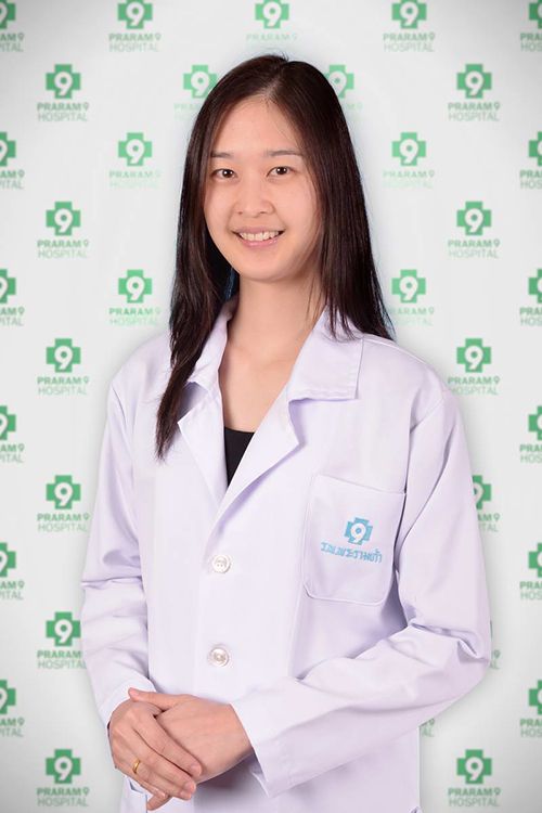 พญ.ชญาตา เหลี่ยมศิริเจริญ

