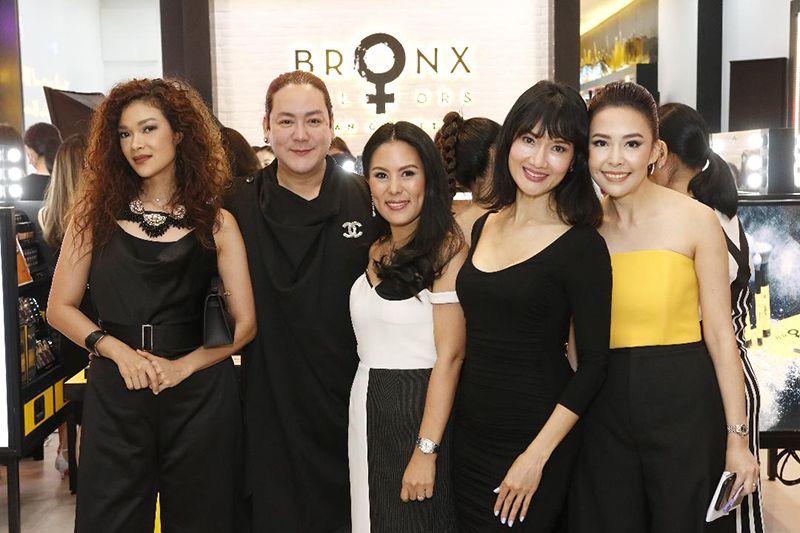 ดารามาร่วมงาน

