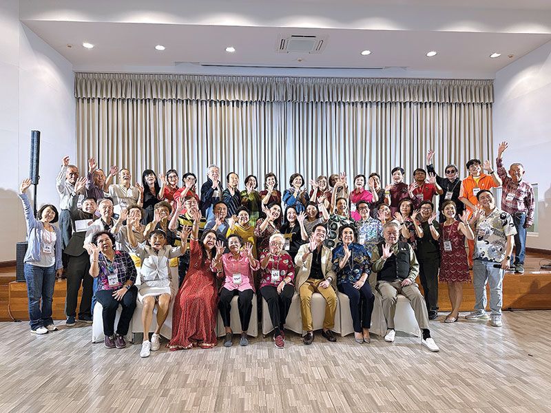 ก่อนจากกันขอสัญญาว่าจะพบกันครั้งต่อไป เข้าค่ายร้องเพลงจับไมค์ ใกล้ชิด
ธรรมชาติ ซีซั่น 6

