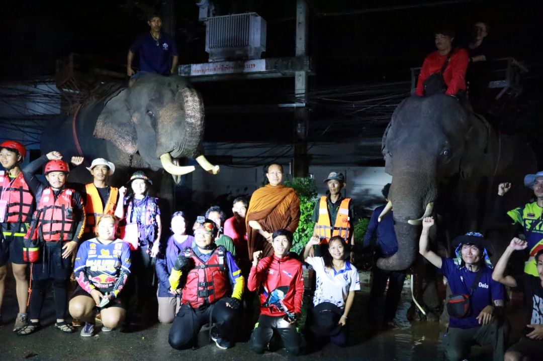 ขอบคุณภาพ : พระครูอ๊อด วัดเจดีย์หลวงเชียงใหม่