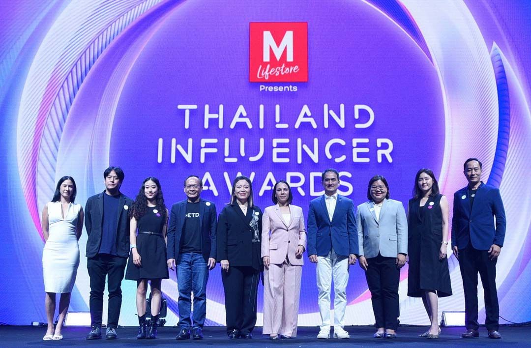 สุวิตา จรัญวงศ์,วรลักษณ์ ตุลาภรณ์ ผู้จัดงาน พร้อมด้วยพันธมิตร อาทิ วศิน วรรณพฤกษ์,ดร.ศักดิ์ เสกขุนทด,
ฉัตรชัย คุณปิติลักษณ์