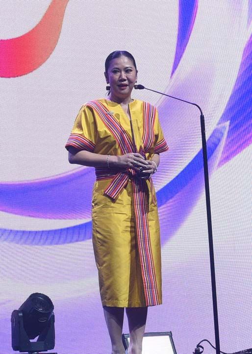 ฐาปนีย์ เกียรติไพบูลย์ ผู้ว่าฯททท. เข้ารับรางวัล“Best Creative Culture and Soft Power