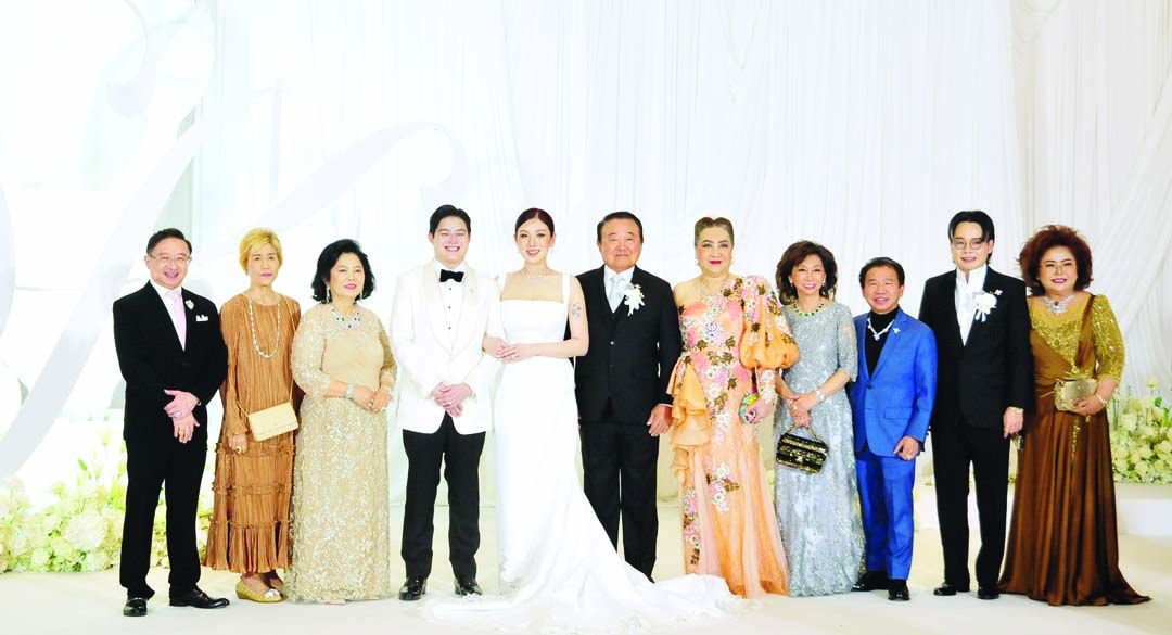 อ.ธีรยุทธ์ พนมยงค์, เสาวลักษณ์ ลิมป์เจริญ, ศันสนีย์ พานารถ, สมศรี โรจน์สราญรมย์, วิจิตรา-วิชัย ส่งทวีผล และธนพร ฟักเขียว