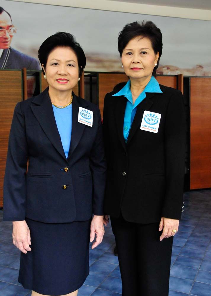 วิชุดา ทองสาริ กับ พวงทอง อานันทนะสุวงศ์