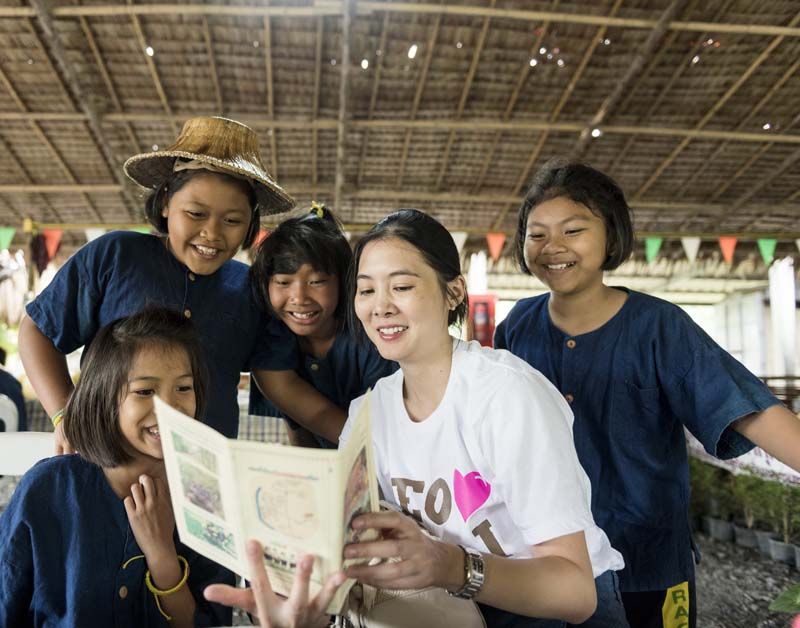 พิมภัทร์ ยมนาค ท่ามกลางไกด์ตัวจิ๋วแห่ง ต.กระแชง จ.พระนครศรีอยุธยา