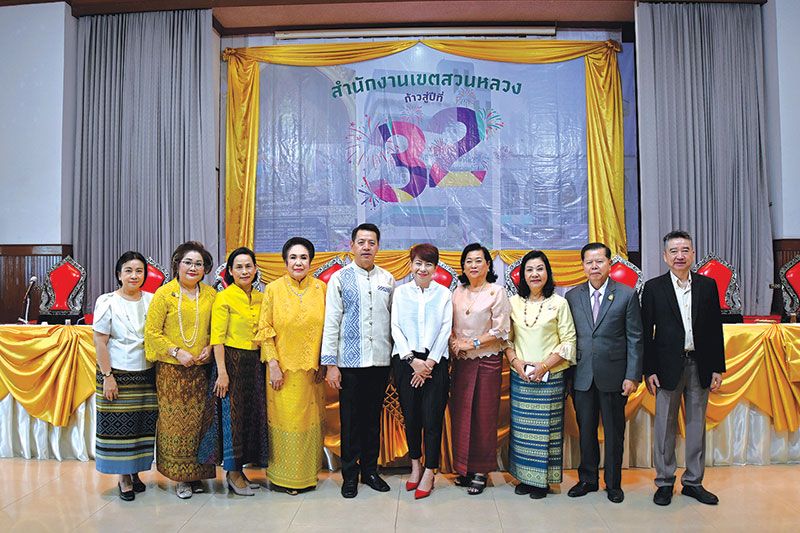 รัศมี นนทะสินธุ์, พัชรา มาดล, เรณู ซื่อสัตย์, สุมนา อภิรนรเศรษฐ์, บัญชา สืบกระพัน, ธัญญ์นิธิ วรรณประสิทธิ์, อร่ามรัตน์ บุญยรักษ์โยธิน, โสภา อัมราศรัยศรี, ดร.สมพงษ์ เมธาสถิตย์สุข, นิรันดร์ อารีย์จิตเกษม

