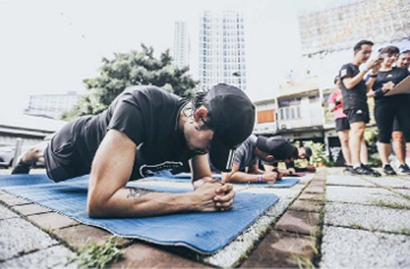 ฐานแพล้งค์ทดสอบความแข็งแกร่งของนักวิ่ง