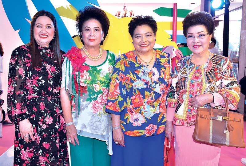 นภัสนันท์ พรรณนิภา, ยุวดี เตรัตนชัย, สายสม วงศาสุลักษณ์, เสาวณีย์ อักษรานุวัตร