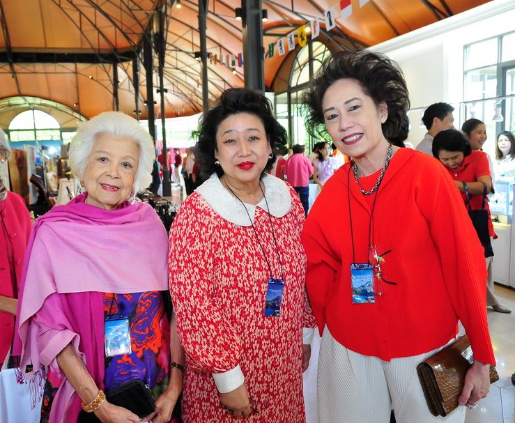 ฤดี ครอสเล่ย์, พิกุลแก้ว ไกรฤกษ์ และ สัณหพิศ สมบัติศิริ