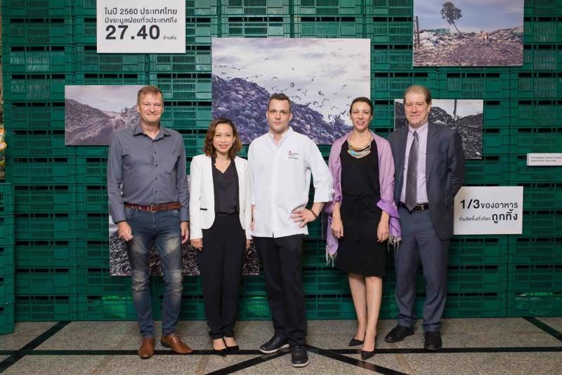 สลิลลา สีหพันธุ์ พร้อมด้วยพันธมิตร จัดงาน 