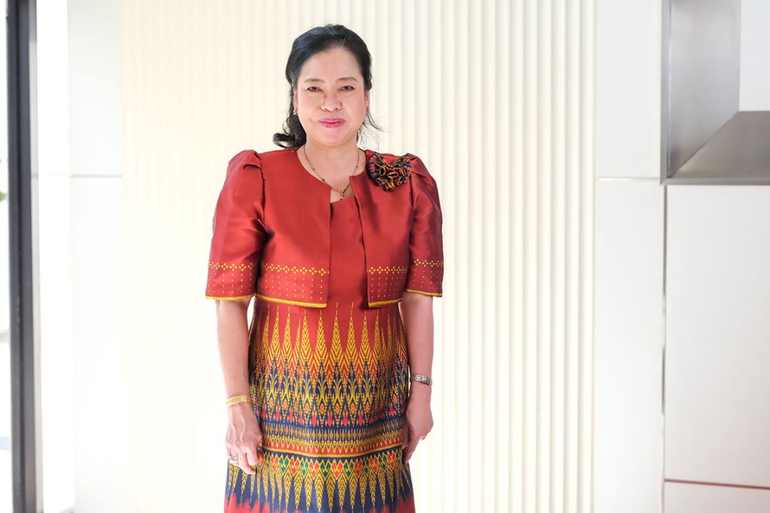 พญ.ผลิน กมลวัทน์

