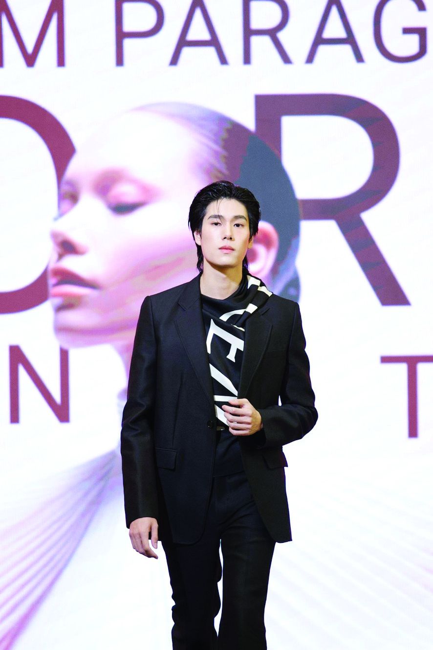 ภูวินทร์ ในลุคของ LOEWE