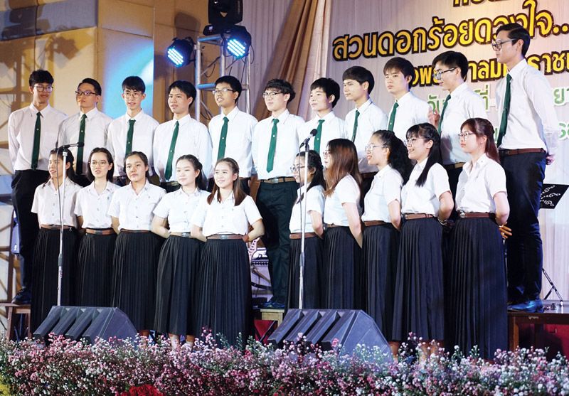 วง MED CMU Chorus โดยนักศึกษาแพทยศาสตร์ มช. ร่วมขับร้องเพลงประสานเสียง
ภายในงาน
