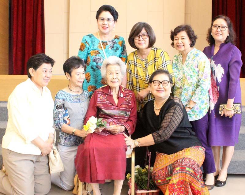 ศิษย์วัฒนา รุ่น 97 และ รุ่น 98 ร่วมอวยพรให้กัยบคุณครูอันเป็นที่รัก