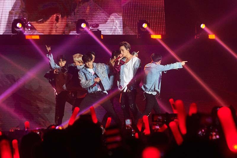 Credit pic by YG ENTERTAINMENT