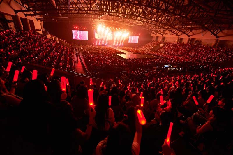 Credit pic by YG ENTERTAINMENT