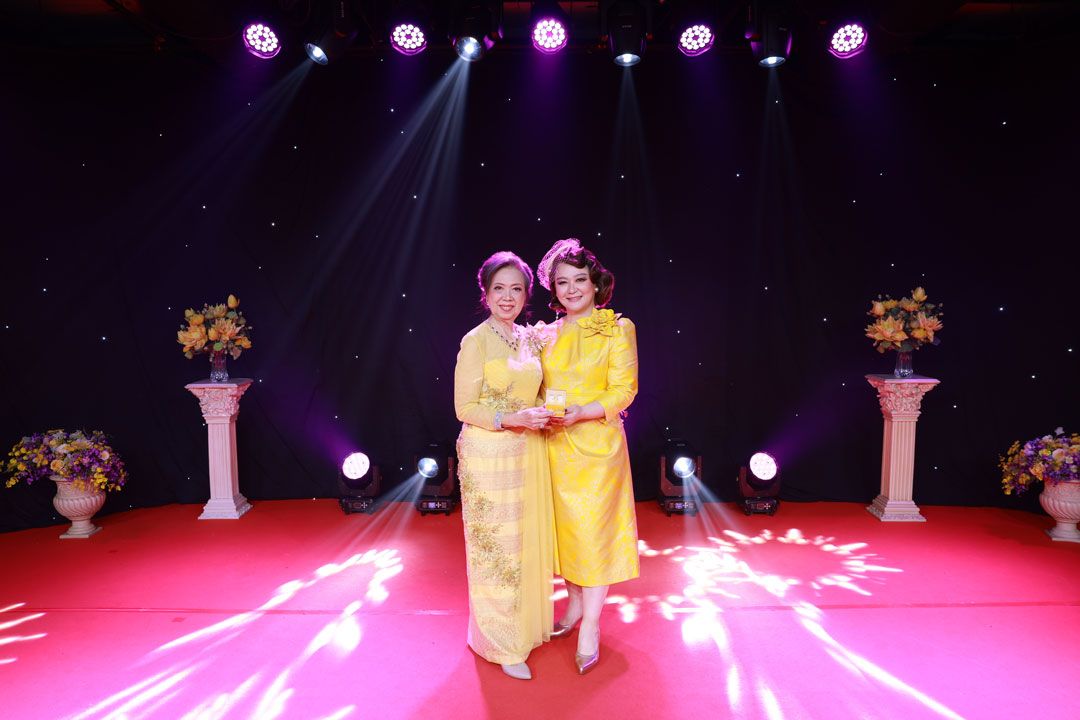 ดร.อรนุช แสงสุริยจันทร์ และ สุเนตร คุณานันทกุล