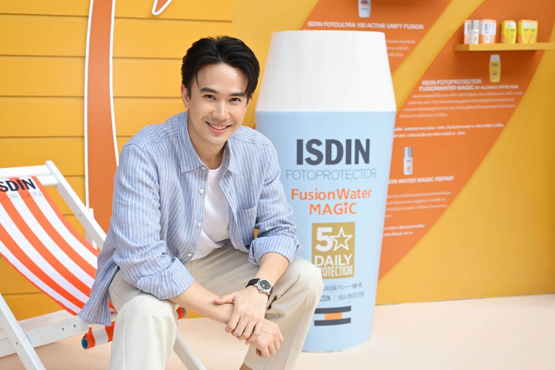 แม็ค - ปวิช เวียงนนท์ นักแสดงหนุ่มผิวสุขภาพดี 
