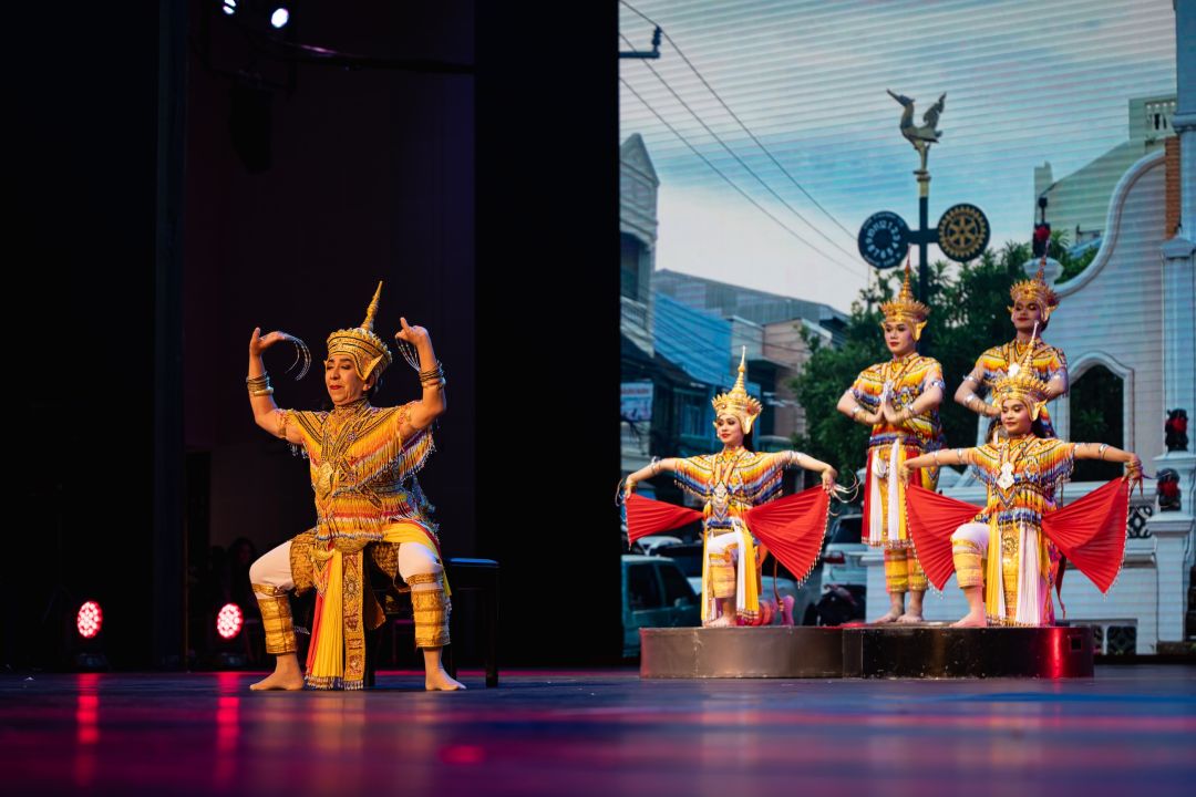 การแสดง ‘โนรา’ (Nora) โดย ผศ. ธรรมนิตย์ นิคมรัตน์ ศิลปินแห่งชาติ