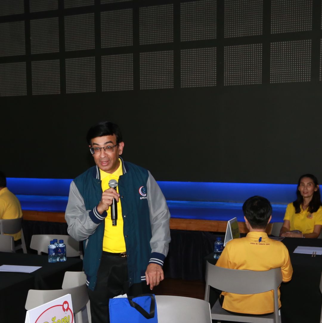 รศ.นพ.สุริยเดว ทรีปาตี