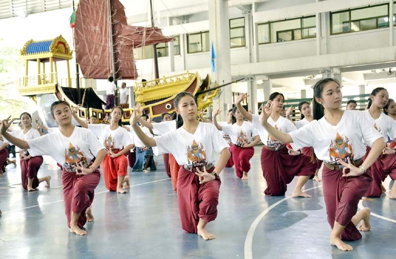 การซ้อมรวมครั้งแรกของนักแสดงทั้งตัวพระ นาง ยักษ์ และ ลิง