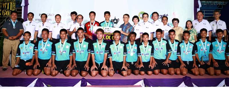 ทีมโรงเรียนระยองวิทยาคม รองชนะเลิศอันดับ 1