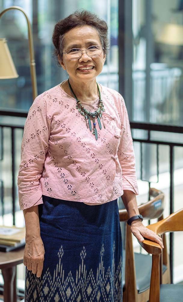 ชมัยภร บางคมบาง