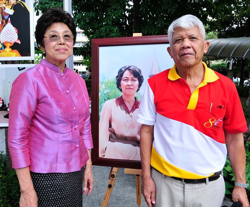 ผศ.ศุภลักษณ์ เลิศแก้วศรี และ ศ.พิเศษ ดร.ปรีชา
สุวรรณทัต