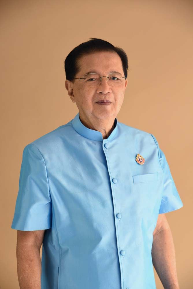 นายนฤพนธ์ ดุริยพันธ์