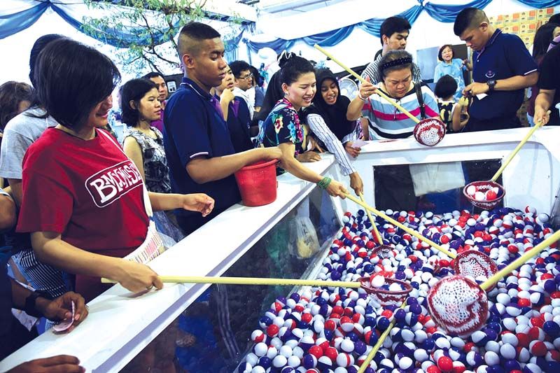 สอยดาวเสี่ยงโชคชิงรางวัล