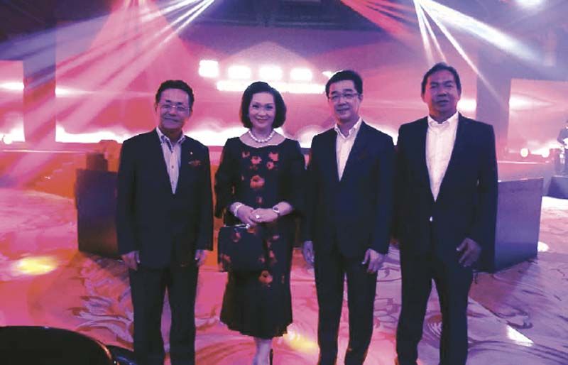 มร.มิจิโนบุ ซิงาตะ, คุณหญิงปัทมา ลีสวัสดิ์ตระกูล, วุฒิกร สุริยะฉันทนานนท์ และ สุทธิพงศ์ สมิตชาติ