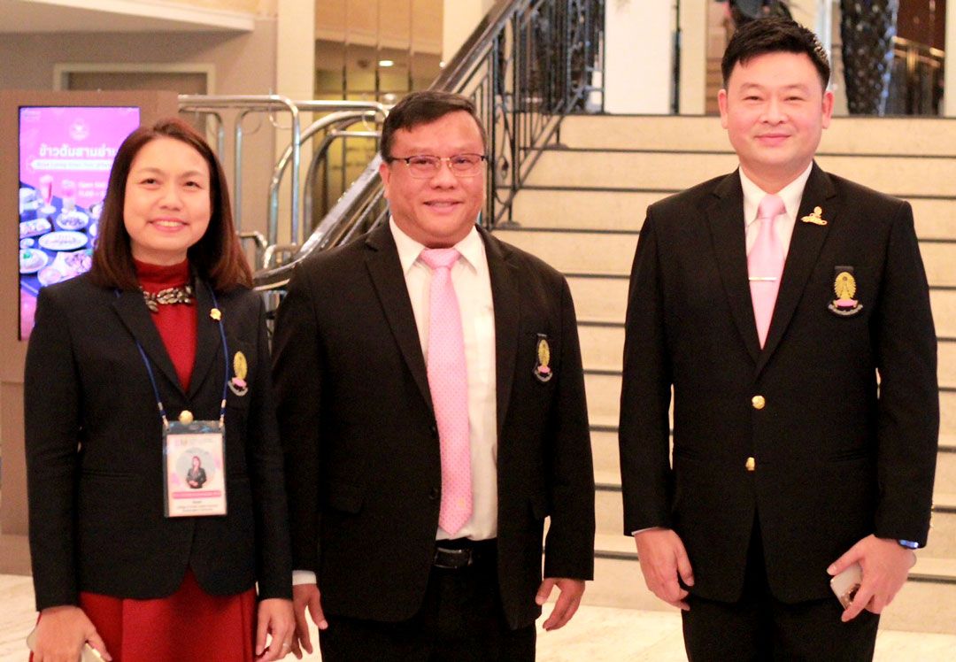 ศ.ดร.จิตรลดา อารีย์สันติชัย,รศ.ดร.ศิริเดช สุชีวะ และ ผศ.น.สพ.ดร.ทิลดิสร์ รุ่งเรืองกิจไกร