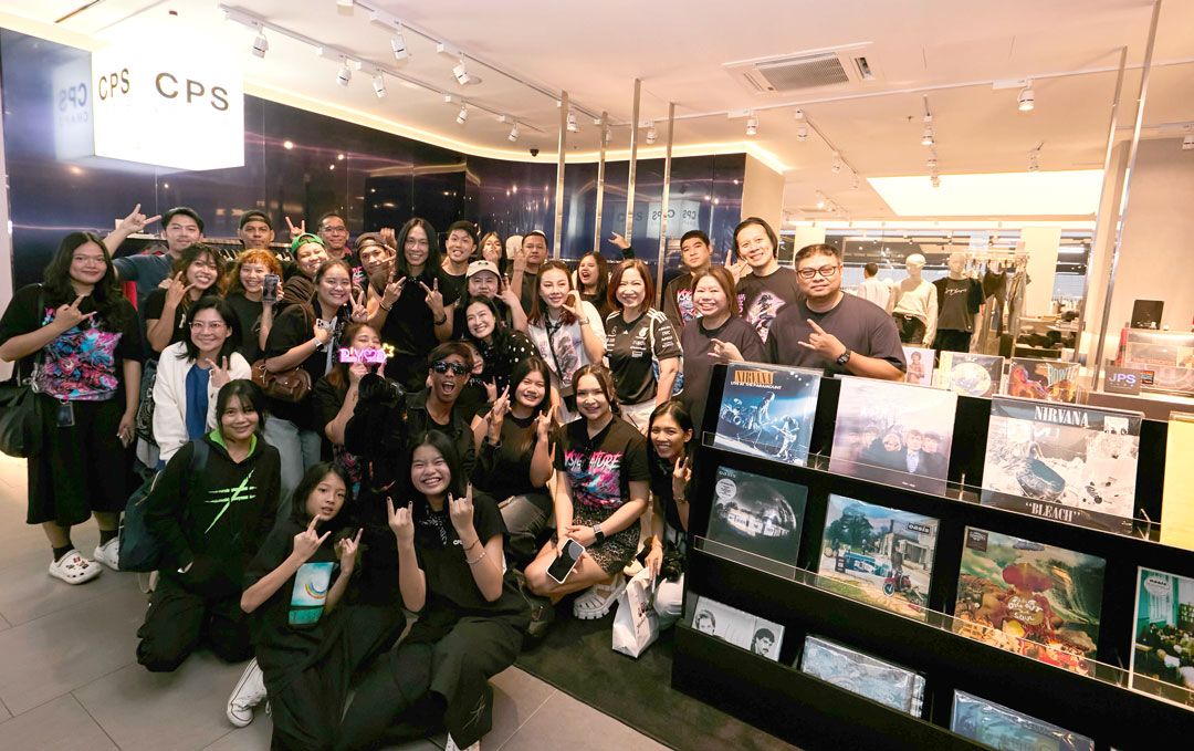 แฟนคลับและเหล่าผู้ชนะการประมูล