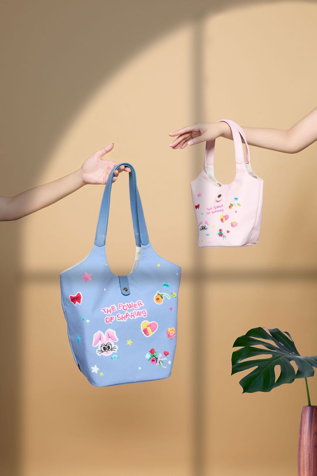 กระเป๋าผ้าแคนวาส Jelly Bunny ในคอลเลกชั่น The Power of Sharing พลังแห่งการให้